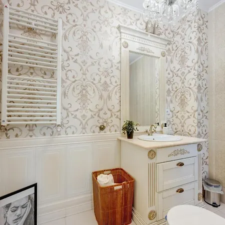 Beautiful 2bedflatcismigiu * Bucureşti