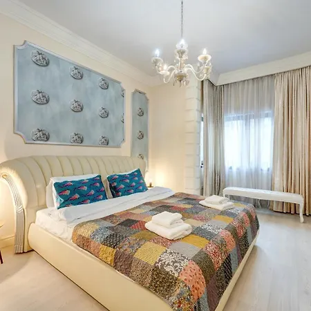 Апартаменти Beautiful 2bedflatcismigiu Бухарест